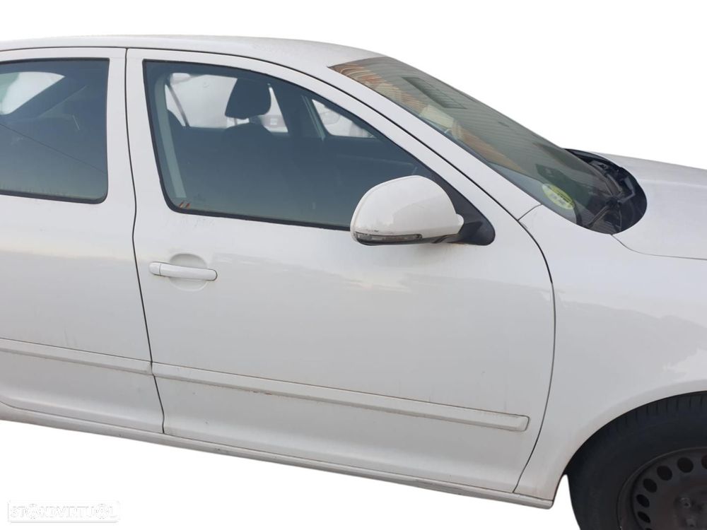 PORTA FRENTE DIREITA SKODA OCTAVIA BERLINA 1Z3 - 1