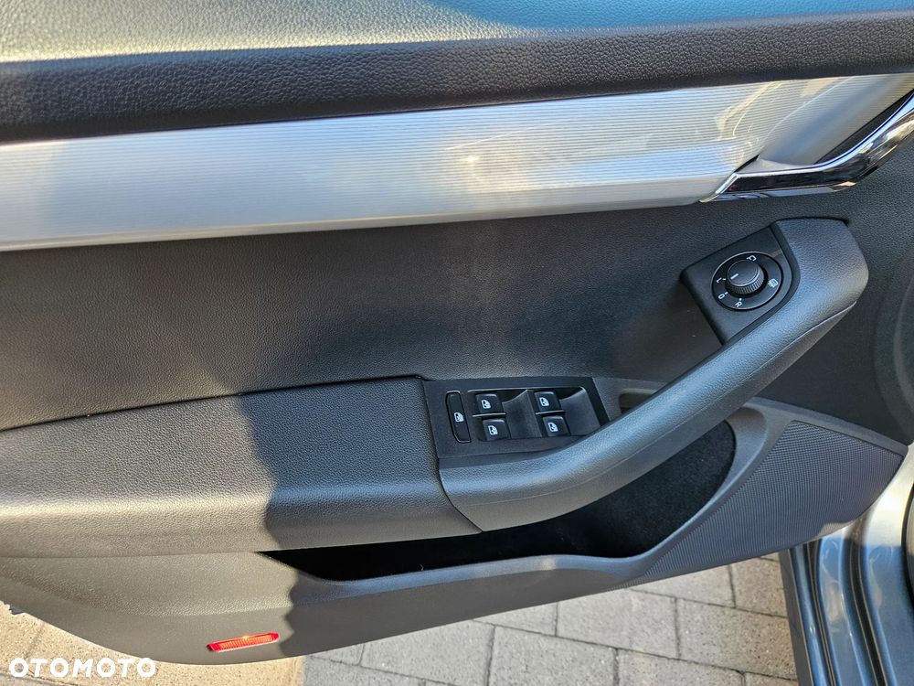 Skoda Octavia 2.0 TDI Style - 23
