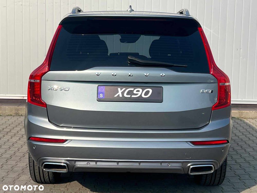 Volvo XC 90 - 7