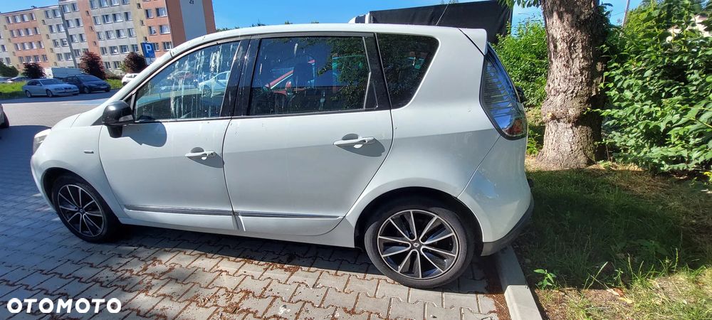 Renault Scenic 1.5 dCi Bose - 12