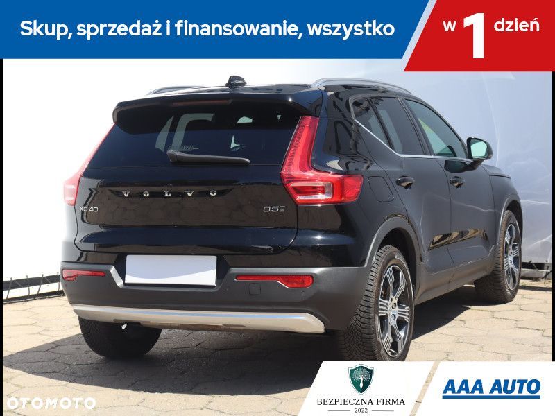 Volvo XC 40 - 6