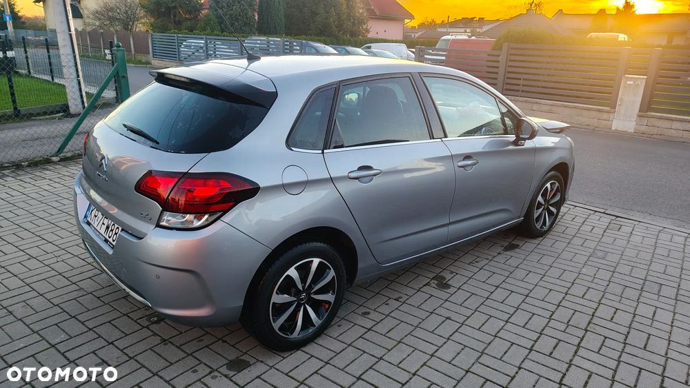 Citroën C4 1.2 PureTech MoreLife - 1