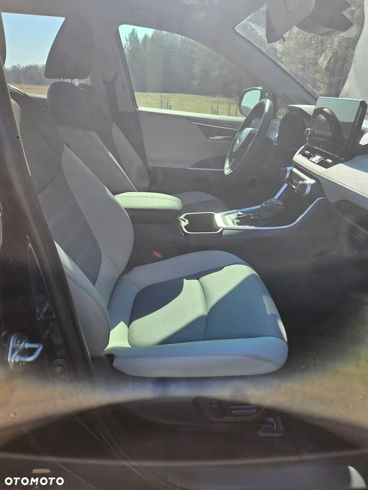 Toyota RAV4 2.5 Hybrid Black Edition by JBL 4x4 - 3