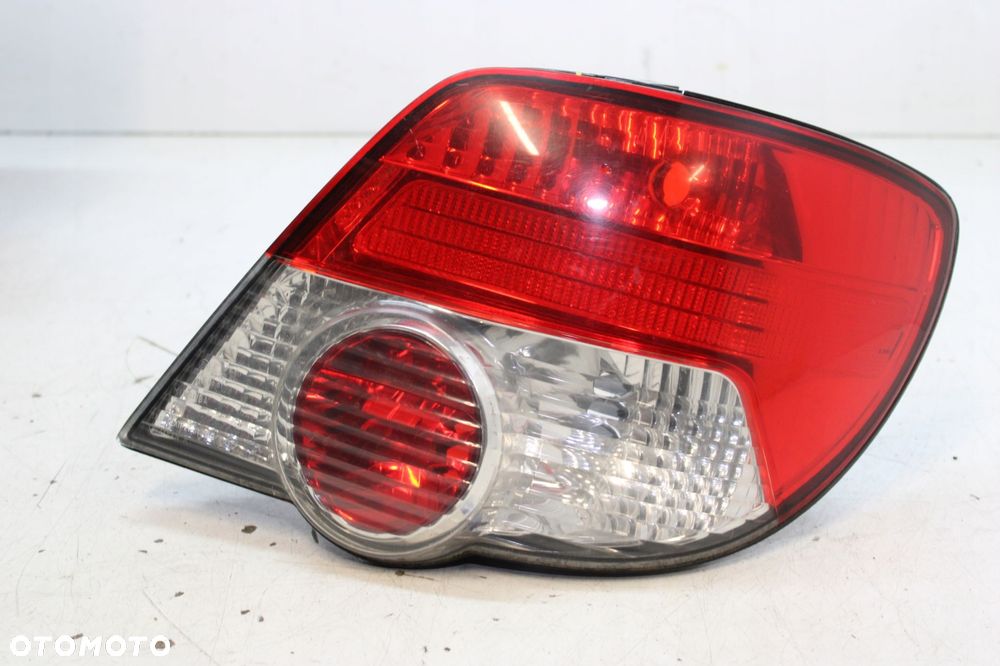 SUBARU IMPREZA II KOMBI LAMPA PRAWA TYŁ TYLNA - 4