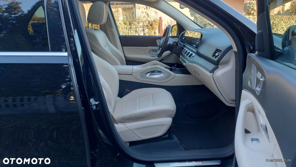 Mercedes-Benz GLE 400 4Matic 9G-TRONIC AMG Line - 13