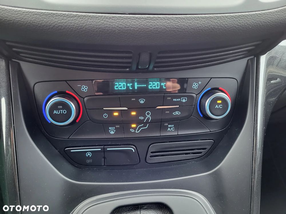 Ford Kuga 1.5 EcoBoost 2x4 Titanium - 22