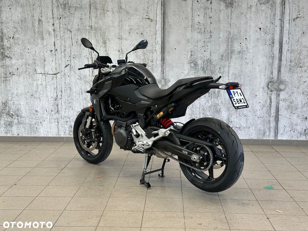 BMW F - 5