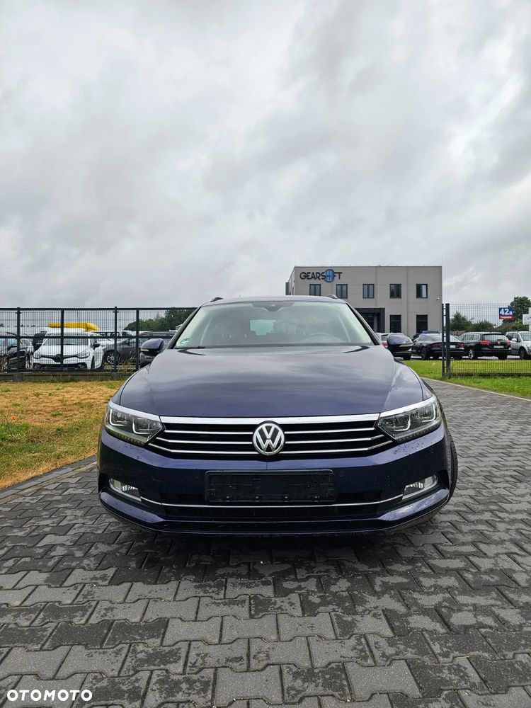 Volkswagen Passat - 3