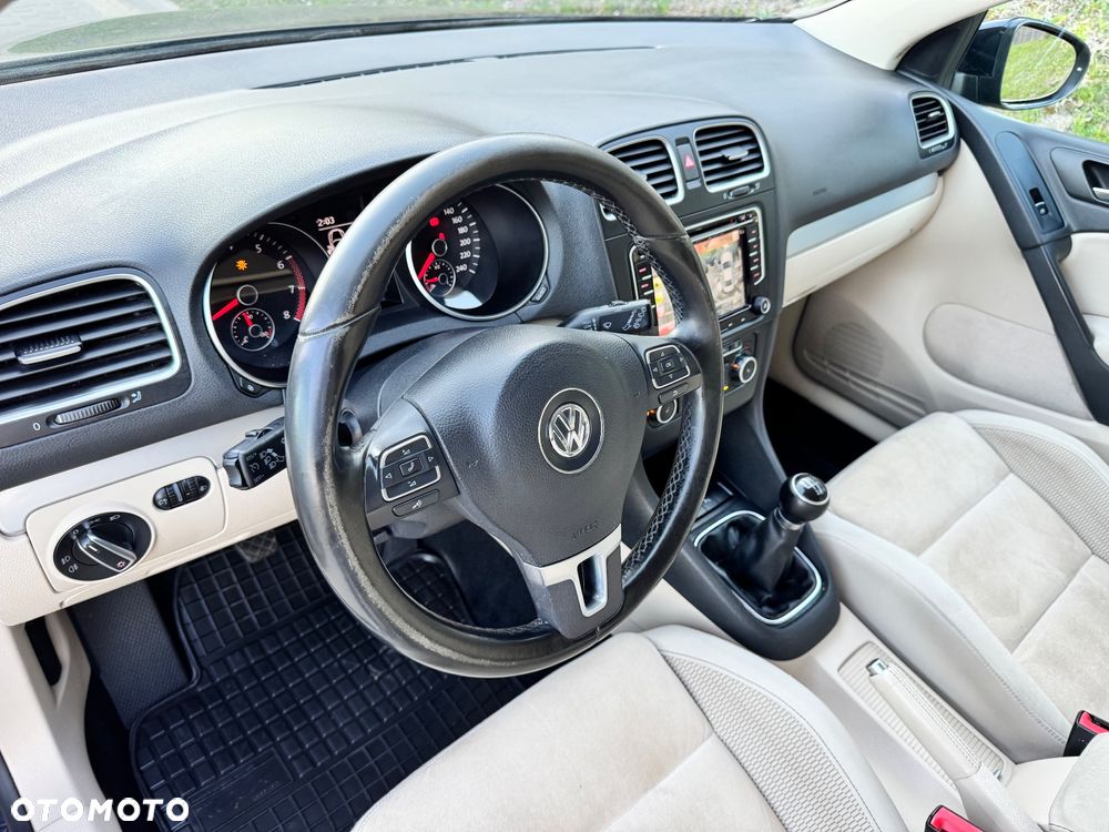 Volkswagen Golf - 18