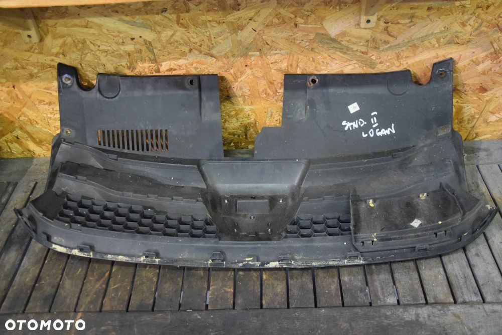 Dacia Sandero II Logan II 12- Grill atrapa chłodnicy logo znaczek ORYGINAŁ 623107634R - 6