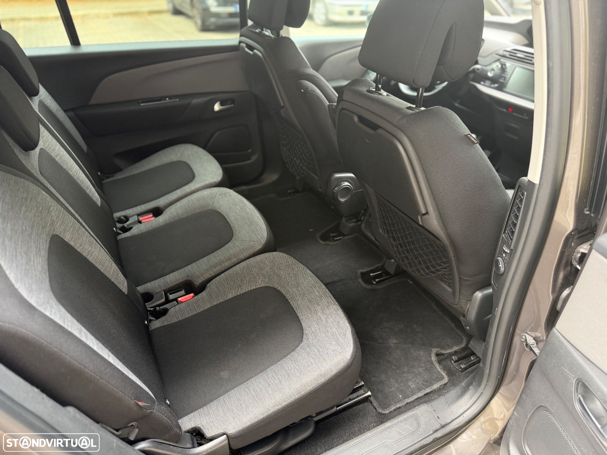 Citroën C4 Grand Picasso 1.6 e-HDi Exclusive - 15