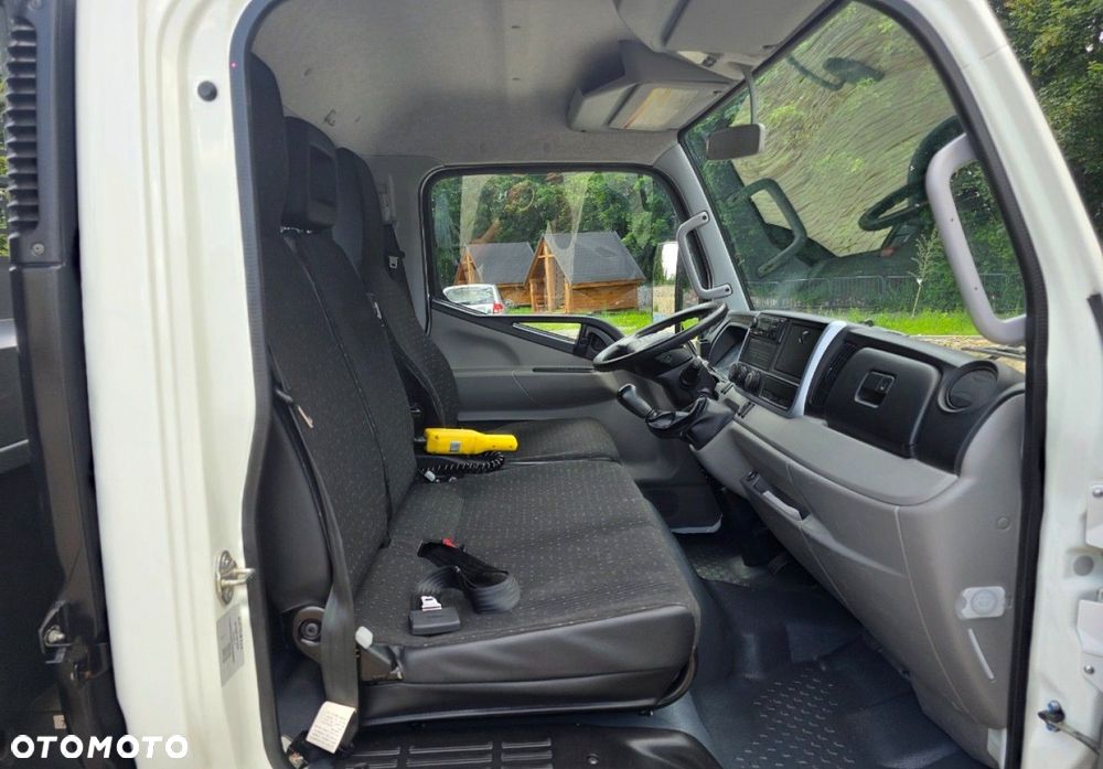 Mitsubishi Fuso Canter - 21