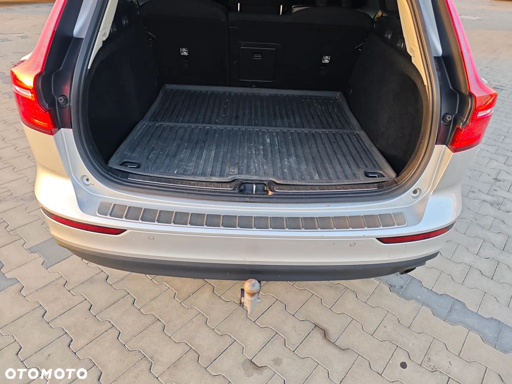 Volvo V60 D3 Momentum Pro - 14