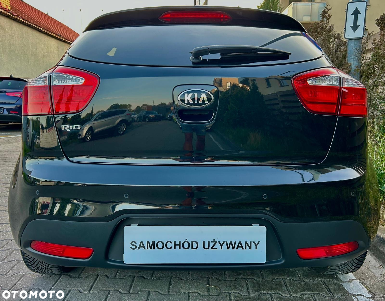Kia Rio 1.4 L - 15
