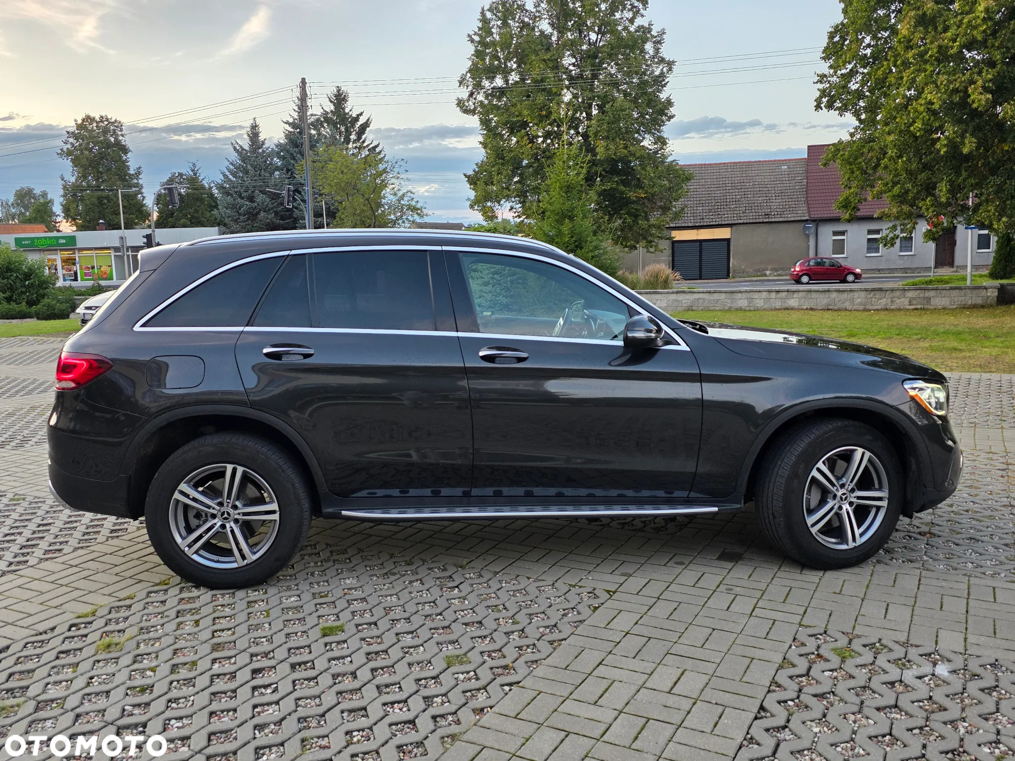 Mercedes-Benz GLC 300 4Matic 9G-TRONIC - 3