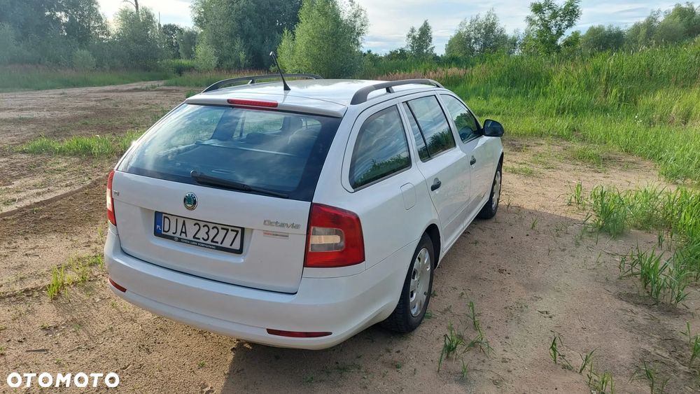 Skoda Octavia 1.6 TDI Active - 8