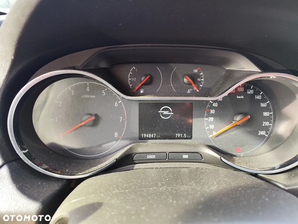 Opel Grandland X 1.5 CDTI Design&Tech S&S - 4