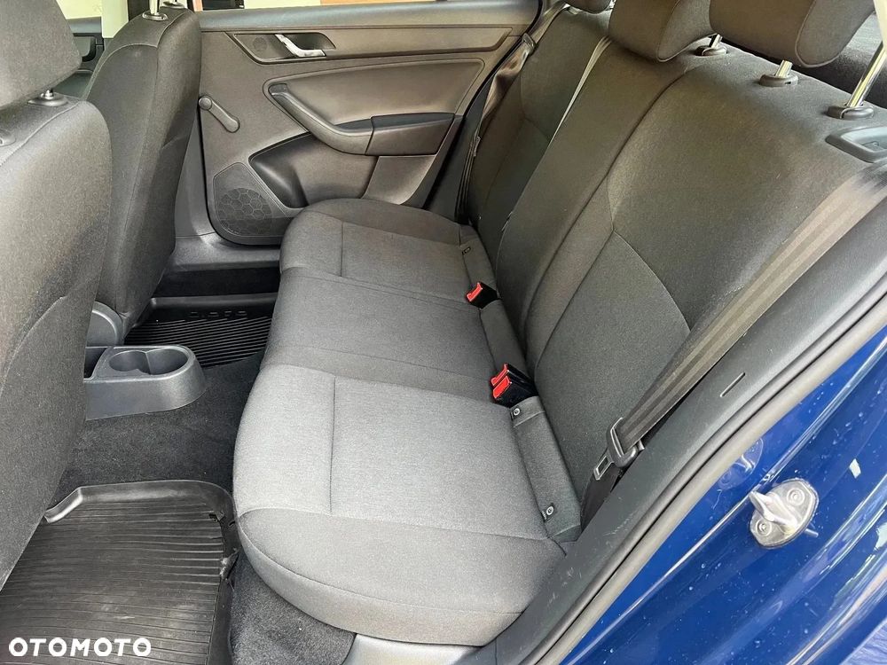 Skoda RAPID 1.4 TDI DPF Ambition - 18
