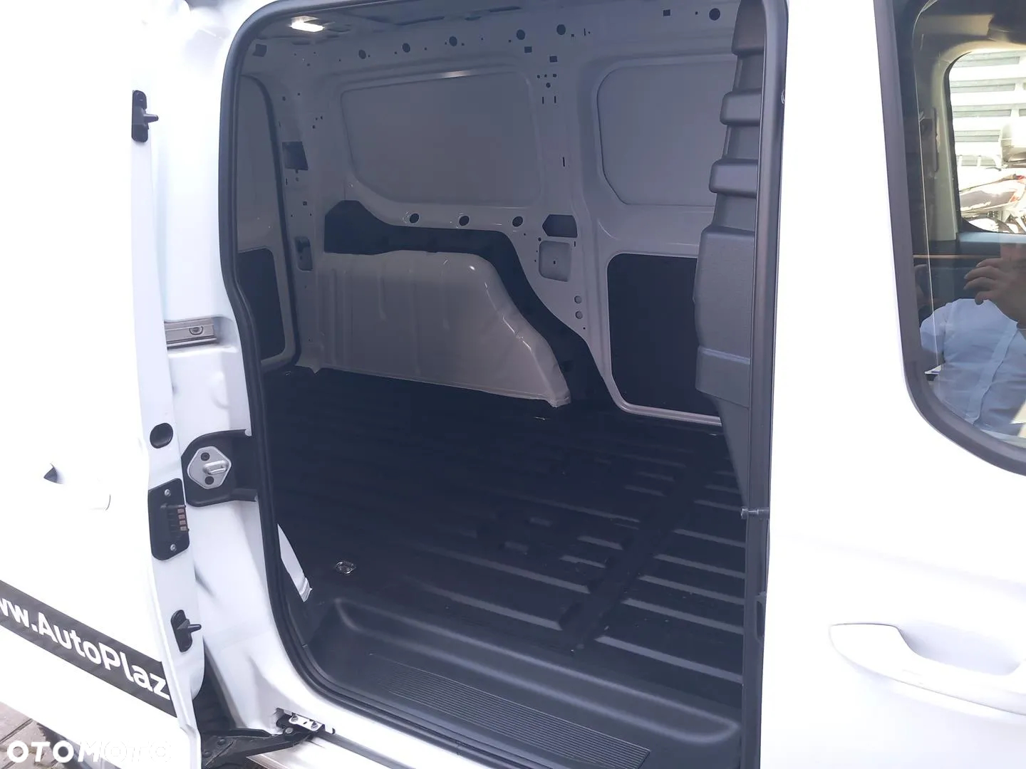 Ford Transit Connect - 20