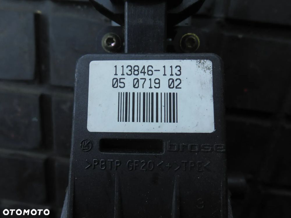 AUDI A4 B5 SILNICZEK SZYBY LEWY PRZÓD 113846-113 POSIADAM 4 SZT - 4