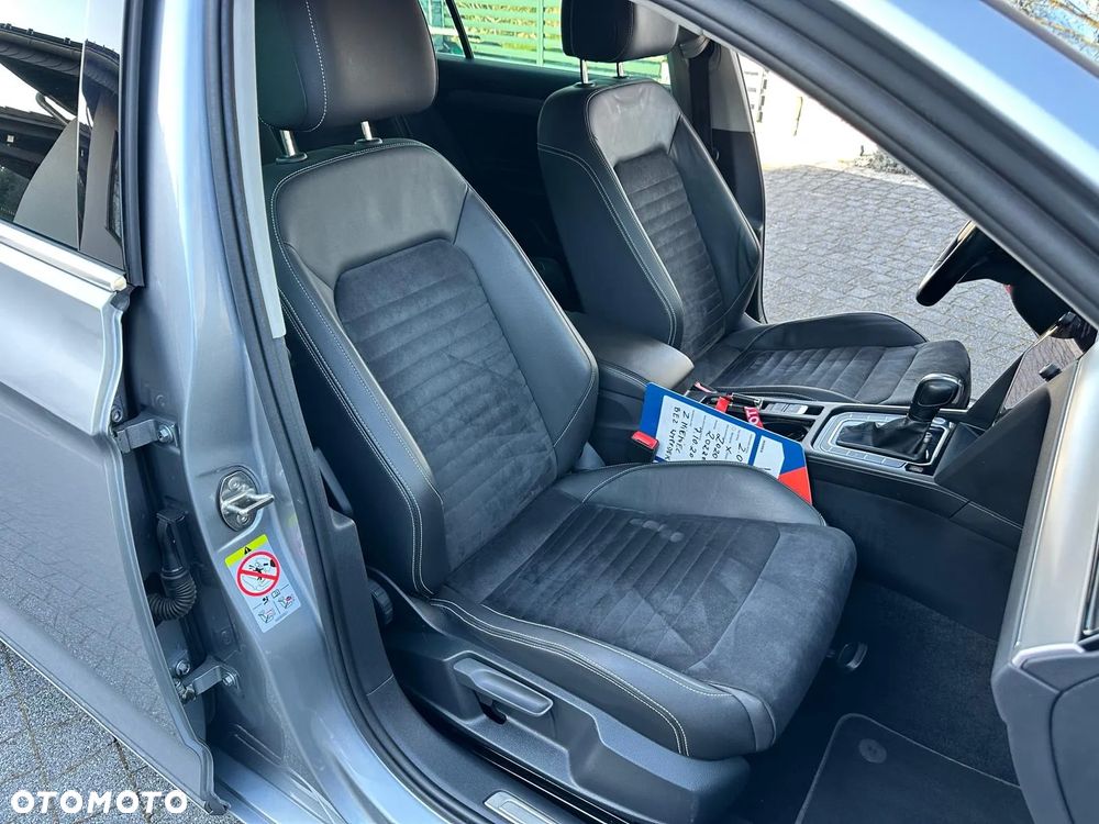 Volkswagen Passat 2.0 TDI SCR DSG Highline - 12