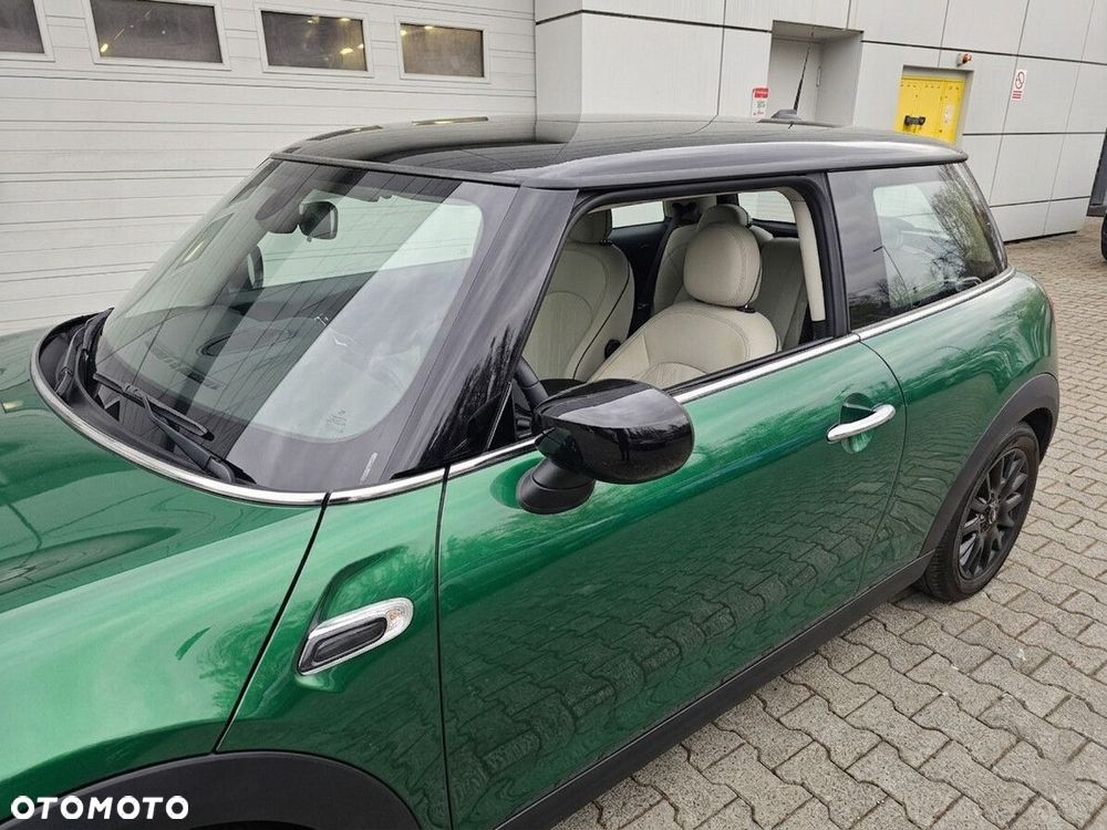 MINI Cooper Classic Trim - 17