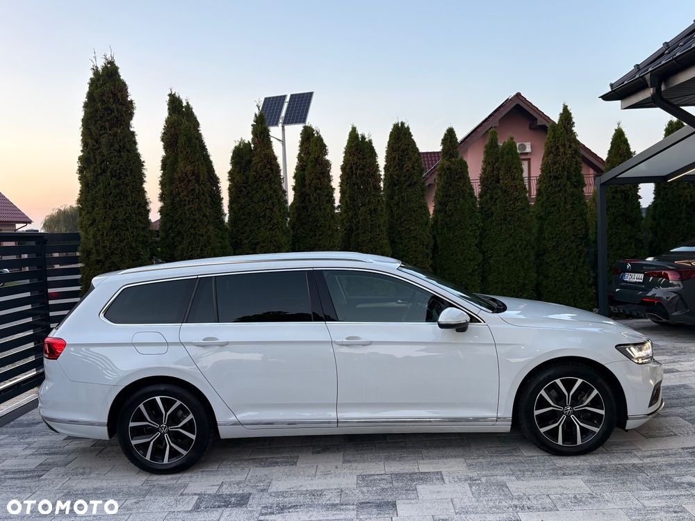 Volkswagen Passat Variant 2.0 TDI EVO Elegance DSG - 5