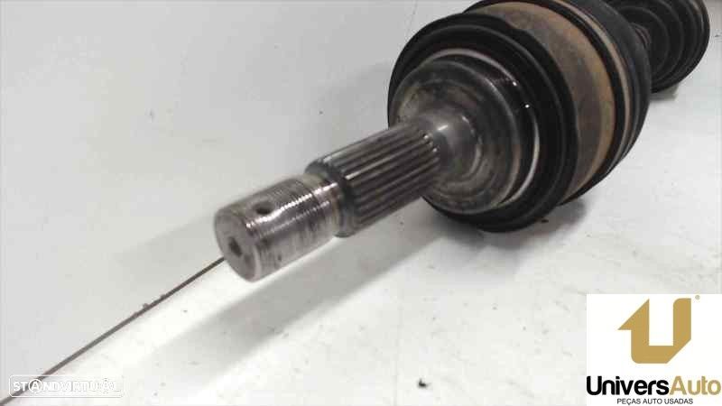 TRANSMISSÃO FRONTAL DIREITA TOYOTA HILUX VII PICK-UP 2006 -2.5 2KD FTV - 1