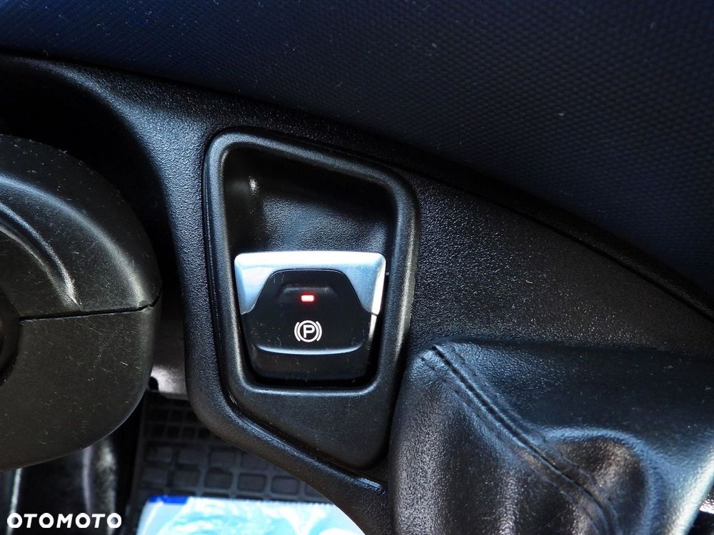 Iveco DAILY 35S16 CONNECT KONTENER WINDA 8 PALET TEMPOMAT NAWIGACJA LEDY AUTOMAT HI-MATIC KLIMATYZACJA  160KM - 31