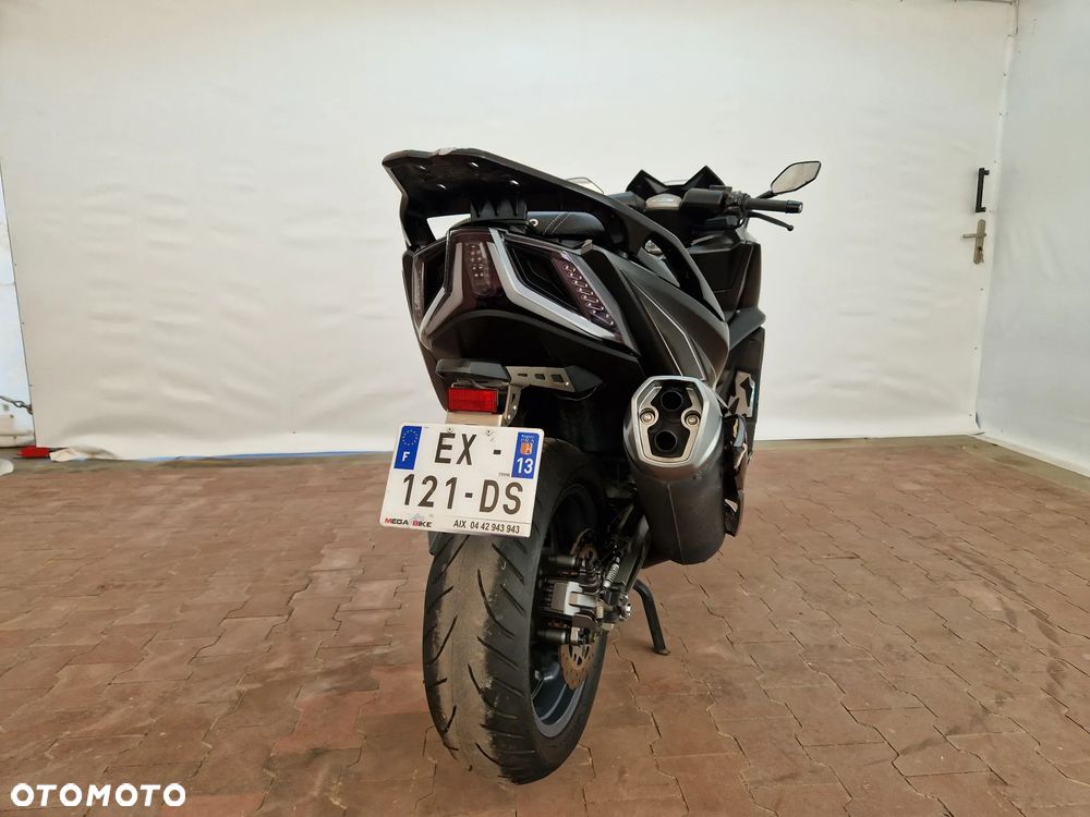 Kymco AK 550 - 9