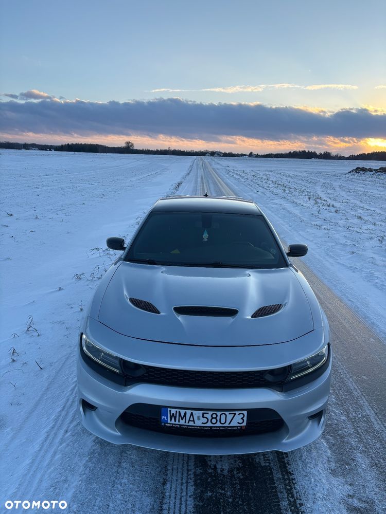 Dodge Charger 5.7 R/T - 2