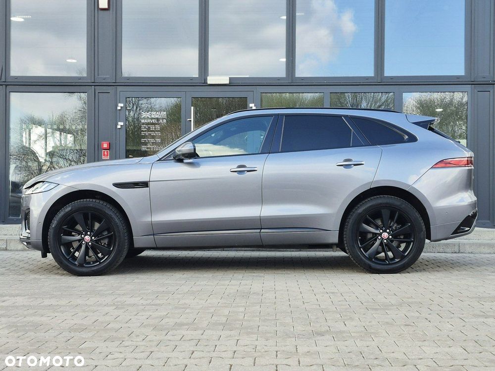 Jaguar F-Pace - 7