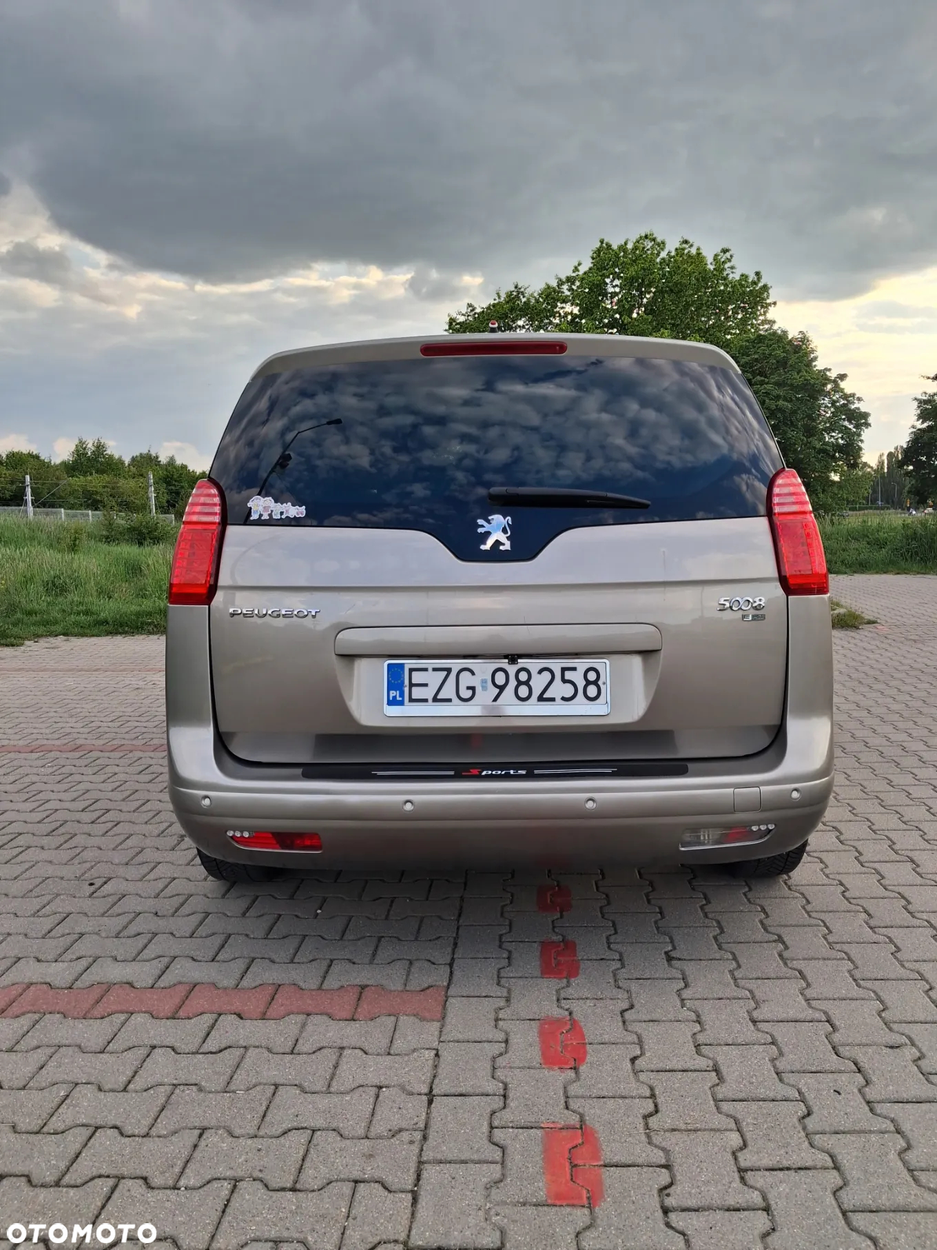 Peugeot 5008 - 2