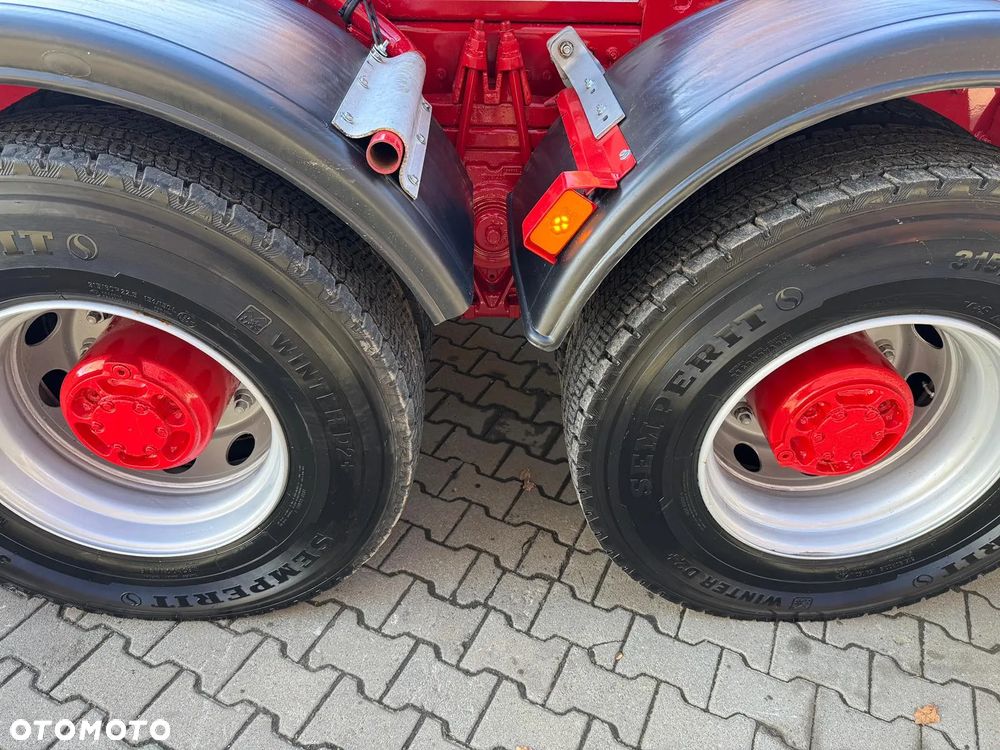 Volvo FH16 750 8x4 POJAZD DO DRZEWA - 36