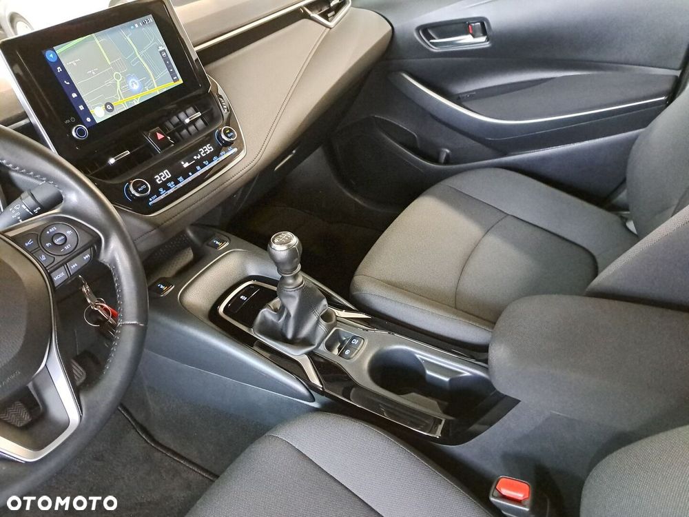 Toyota Corolla - 28