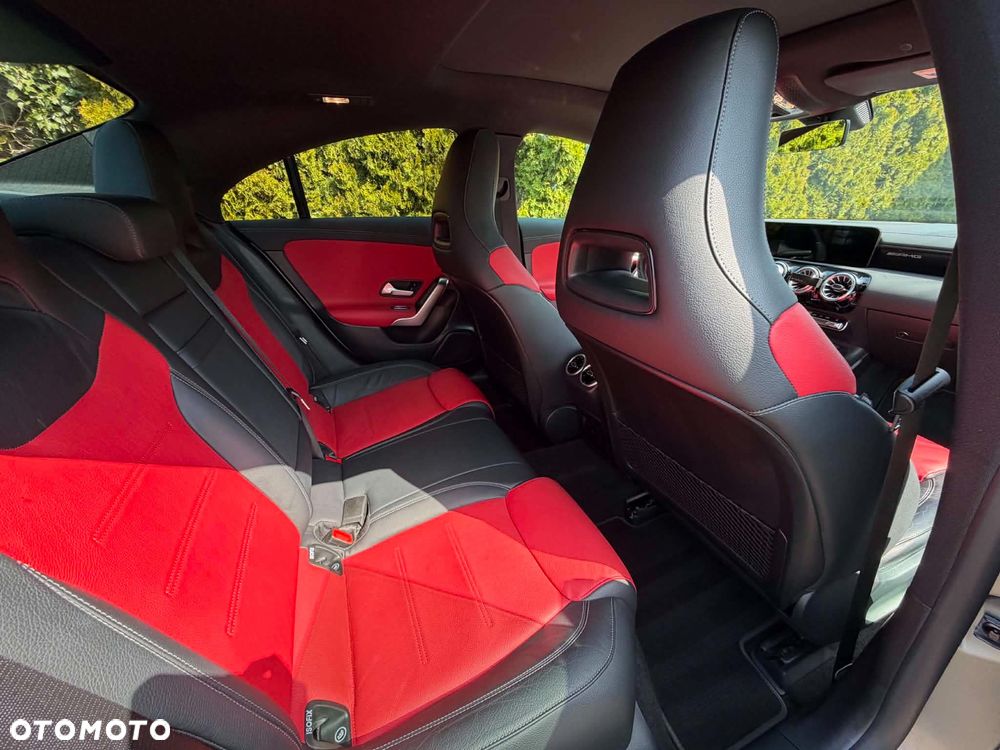 Mercedes-Benz CLA - 10