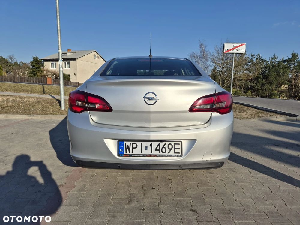 Opel Astra - 9