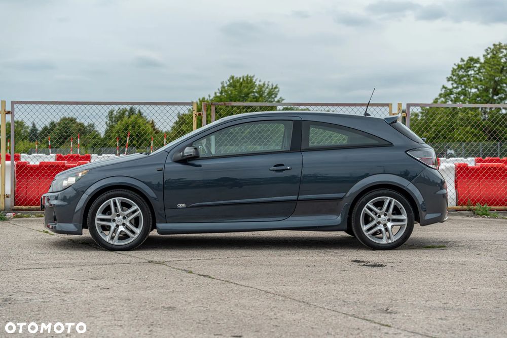Opel Astra GTC 1.8 Sport - 3