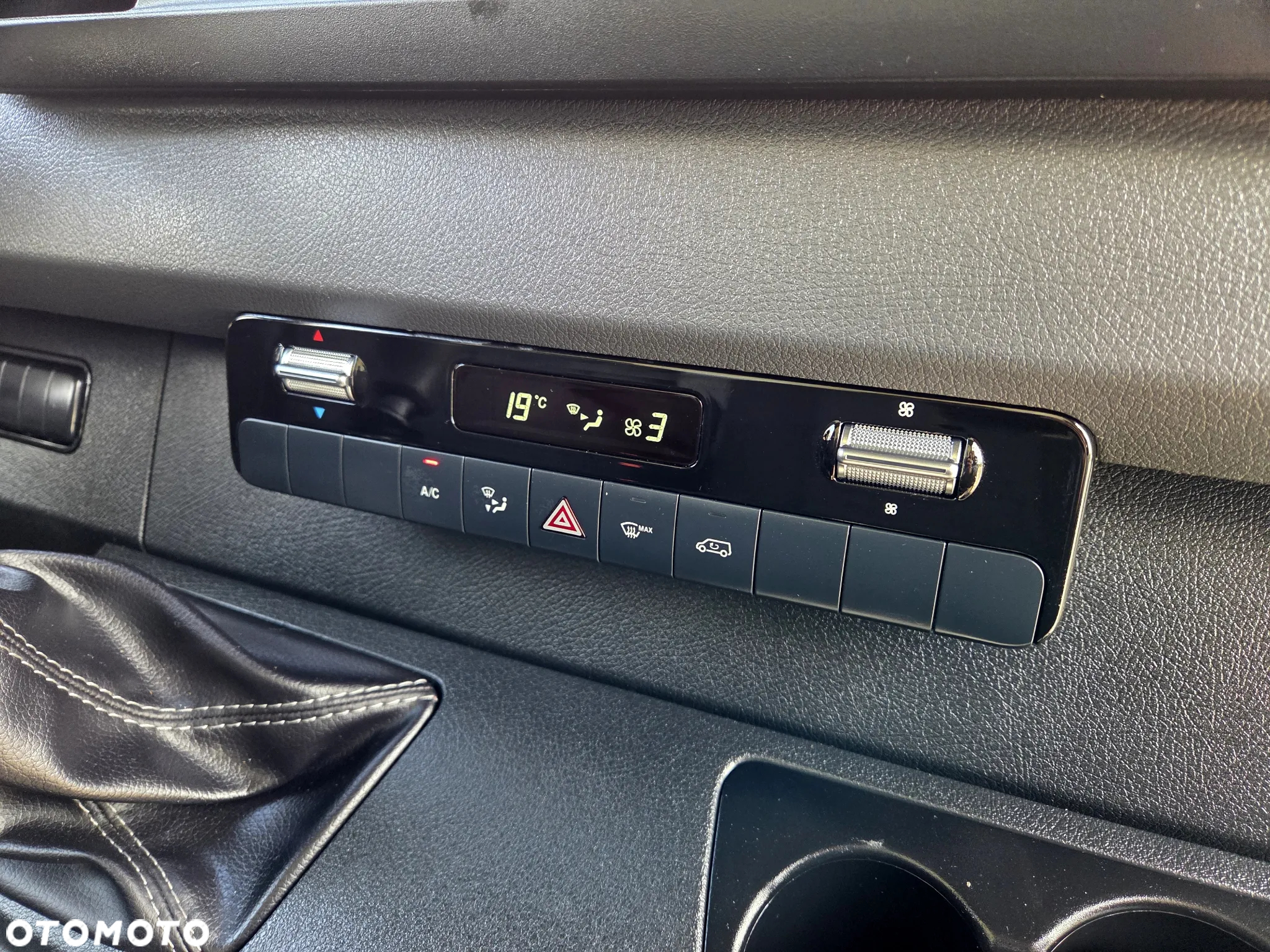 Mercedes-Benz Sprinter - 27