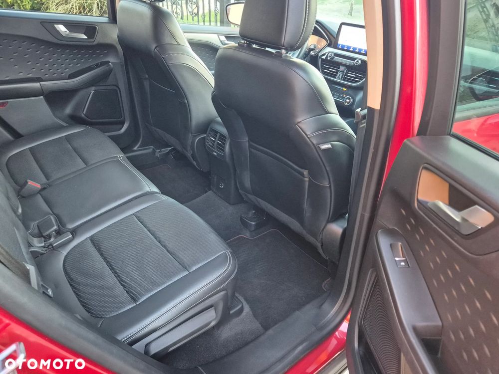 Ford Kuga - 10