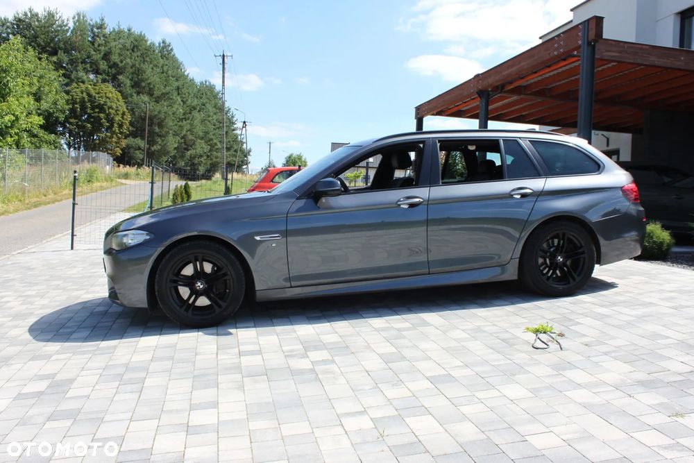 BMW Seria 5 525d xDrive Sport-Aut - 11