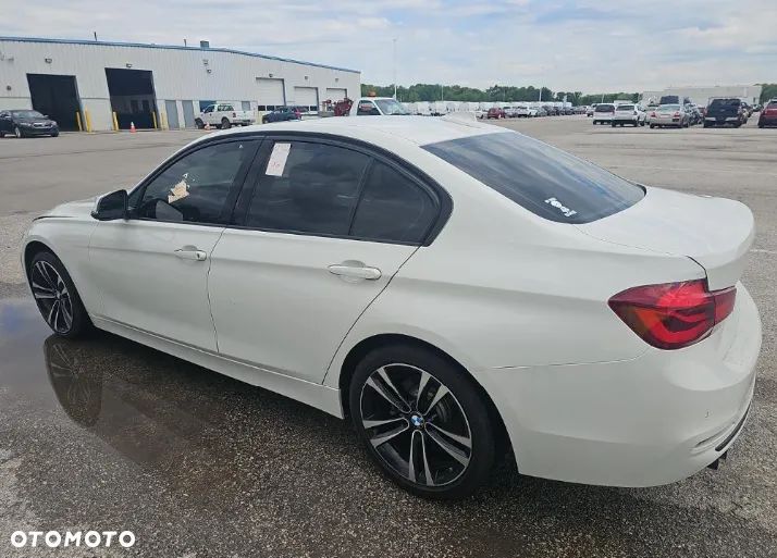 BMW Seria 3 330i Edition Luxury Line Purity - 7
