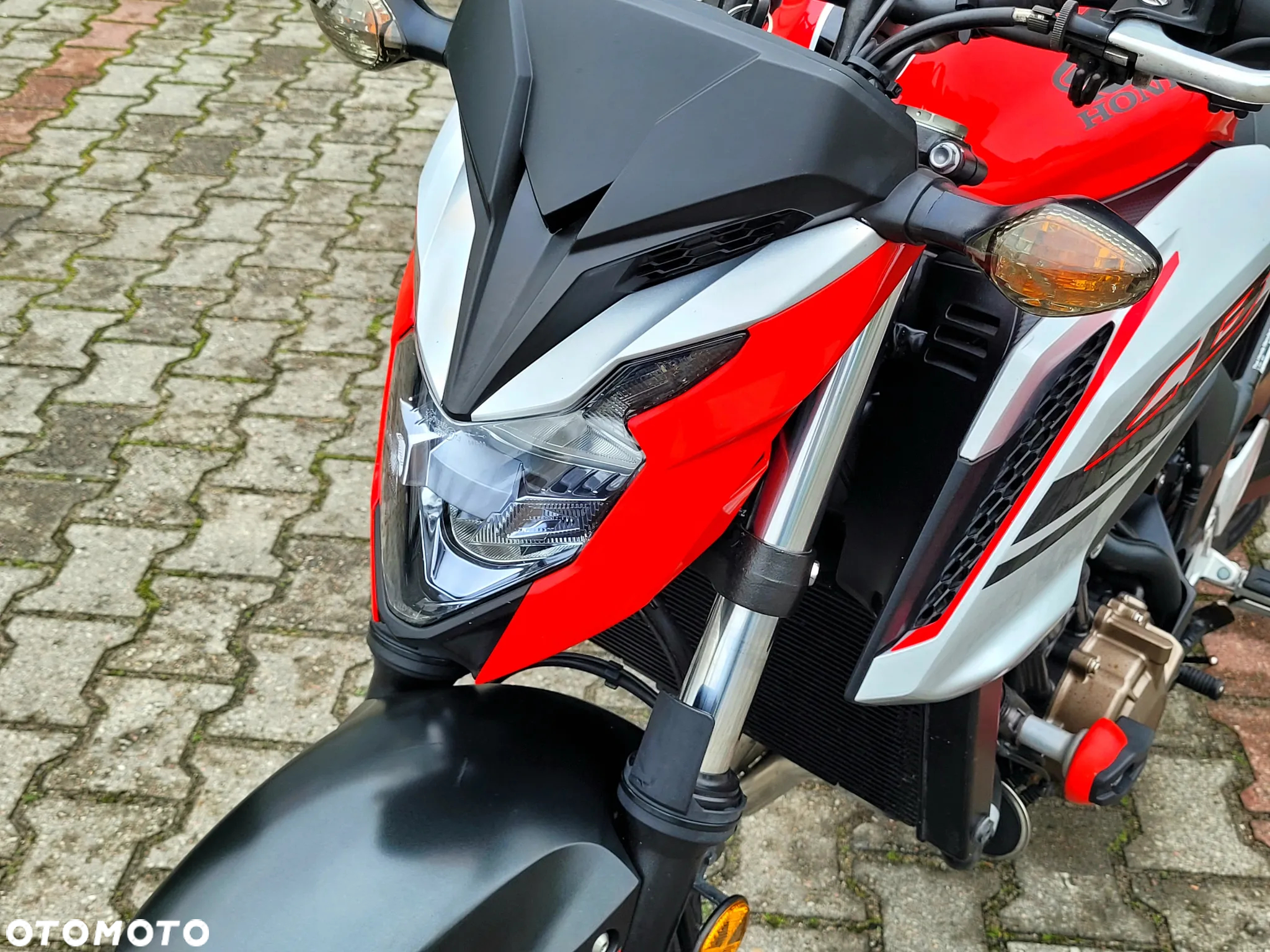 Honda CB - 21