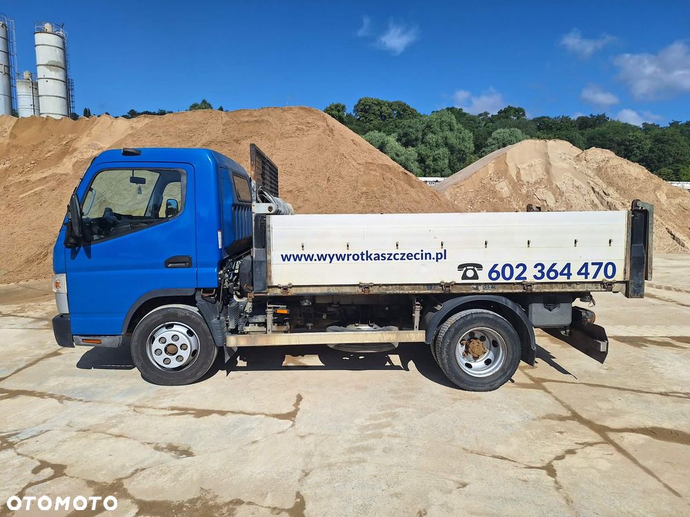 Mitsubishi FUSO CANTER - 12