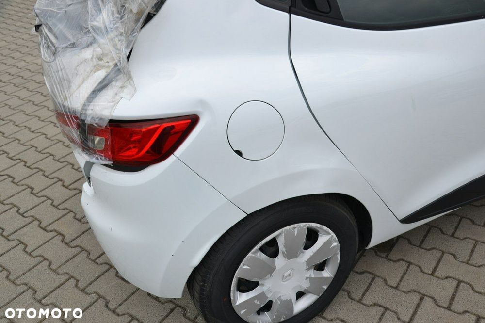 Renault Clio - 9