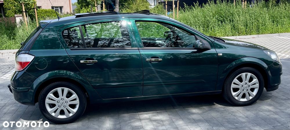 Opel Astra 1.8 Edition Plus - 10