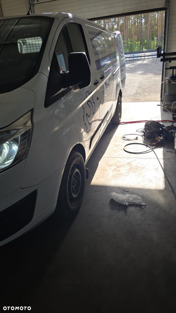 Ford Transit Custom - 3
