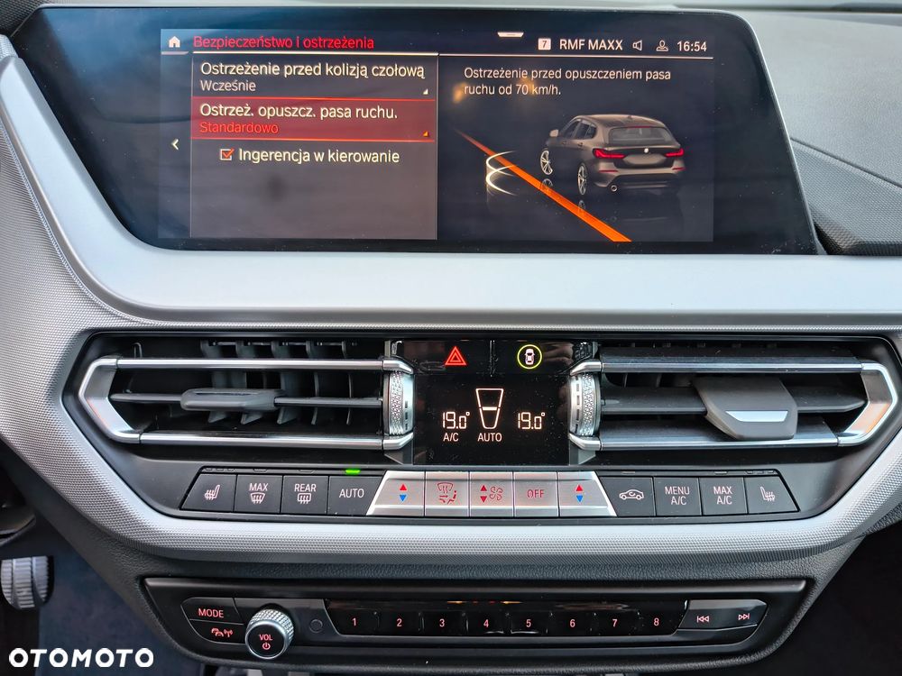 BMW Seria 1 118i Advantage - 14