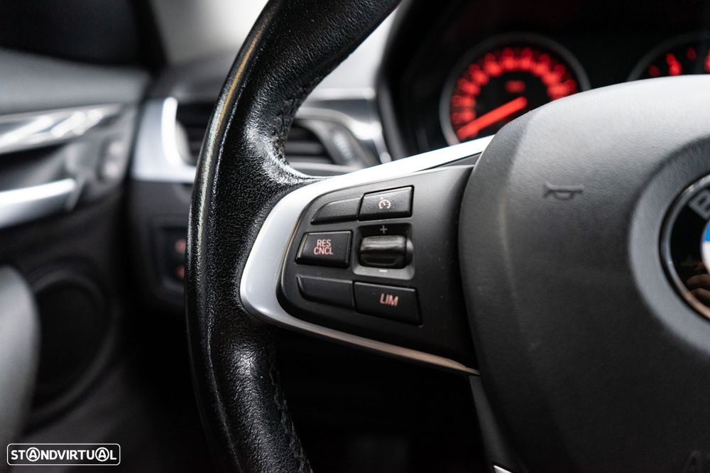 BMW X1 18 d sDrive Line Sport - 36