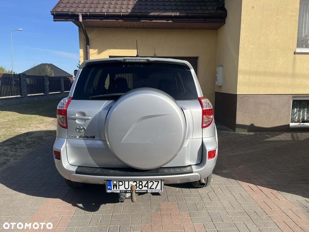 Toyota RAV4 2.2 D-CAT Sol - 3
